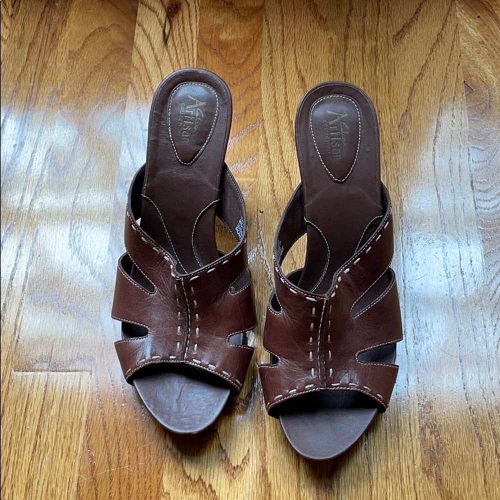 Clarks Artisan collection brown, leather mules